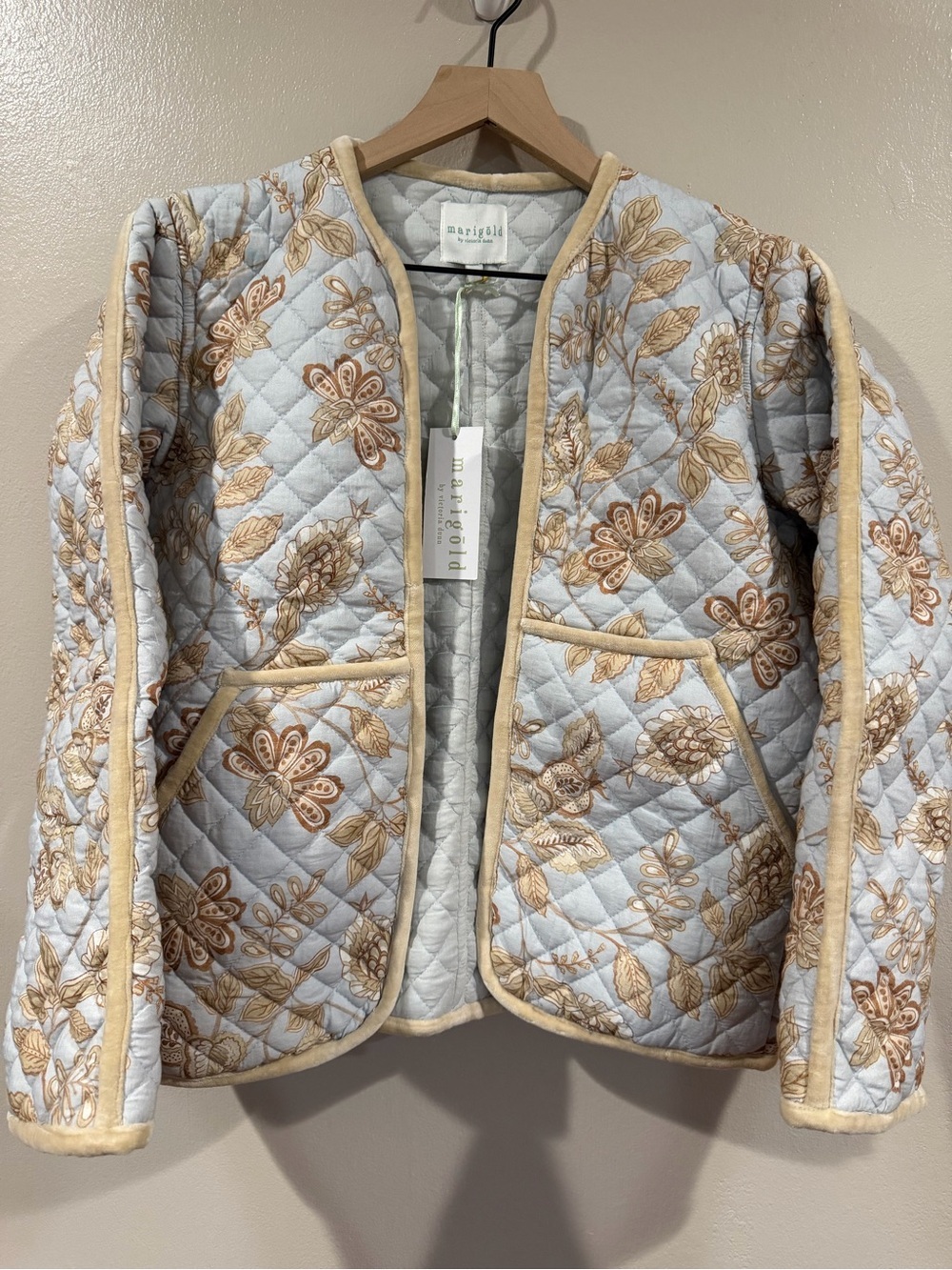 NWT Marigold by Victoria Dunn Quilted Floral Jacket in Light Blue and Tan Large